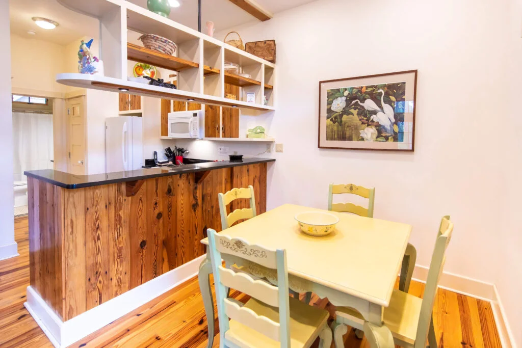 Flat 3 has a 4 person table where a family can enjoy breakfast, lunch and dinner!